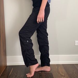Ivivva black ruffled pants